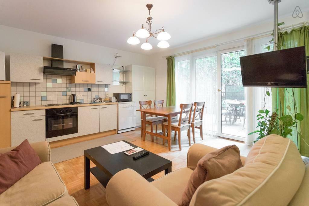 Apartament Relaxing Terrace In Lively Area *